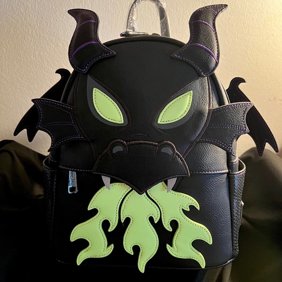 Maleficent Grotto Treasure exclusive SOLD OUT - Picture 1 of 1